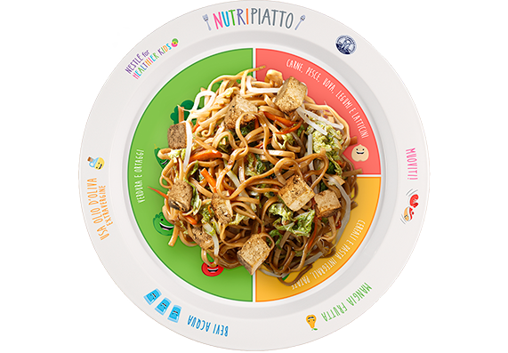 Noodles con Verdure e Tofu Croccante