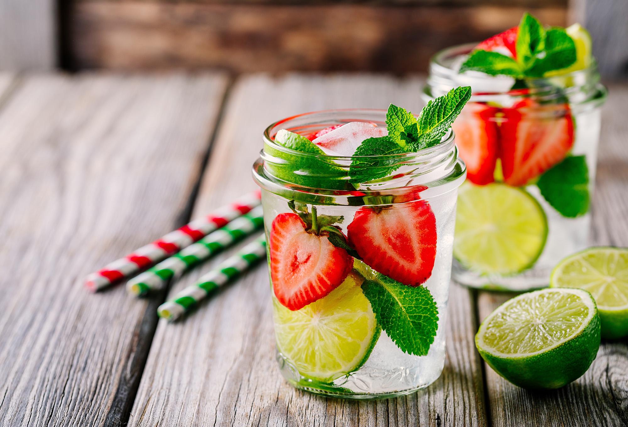 Bevande estive fragola e limone