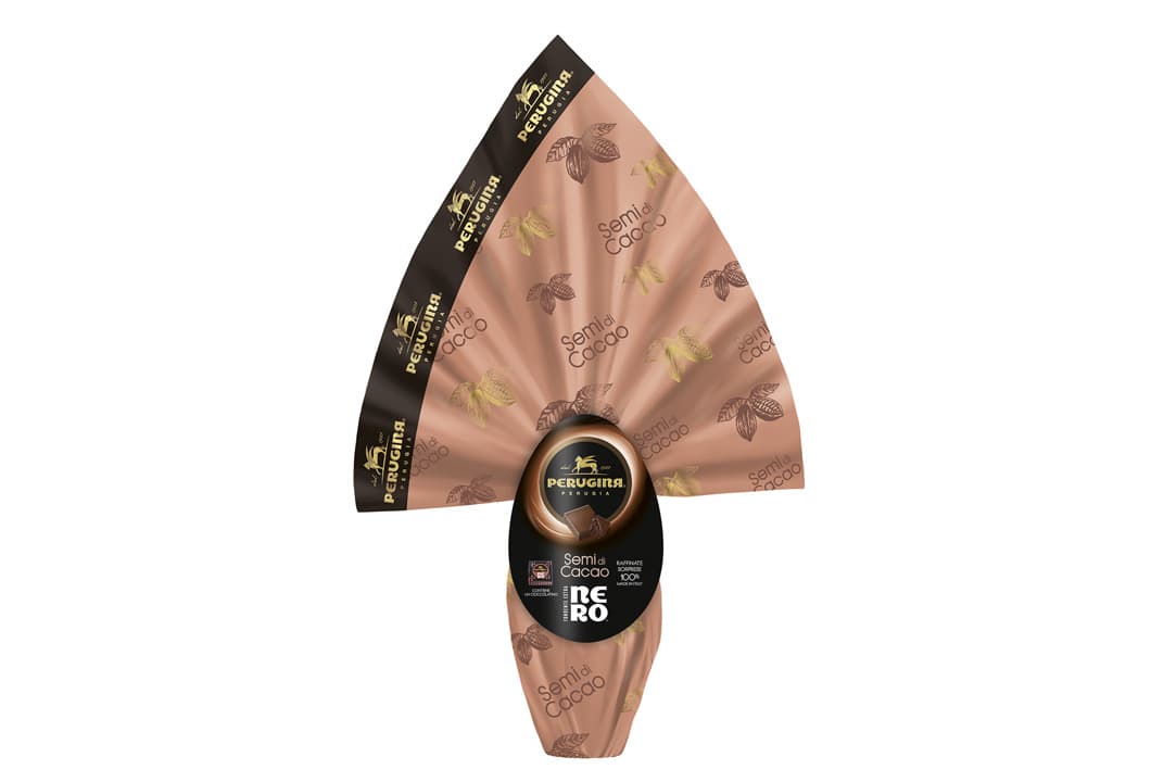 Perugina Nero Uovo di cioccolato fondente con semi di cacao con sorpresa e cioccolatino Perugina Nero Uovo di cioccolato fondente con semi di cacao con sorpresa e cioccolatino