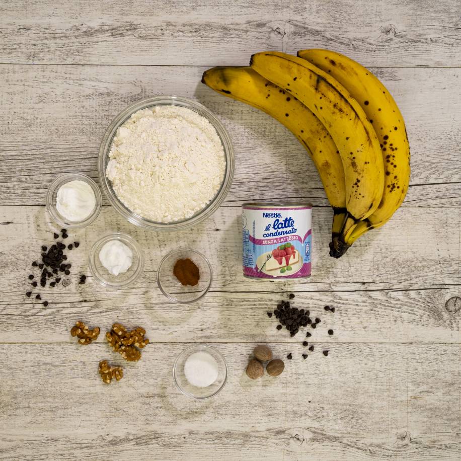 Ingredienti del banana bread senza lattosio con Il Latte Condensato Nestlé