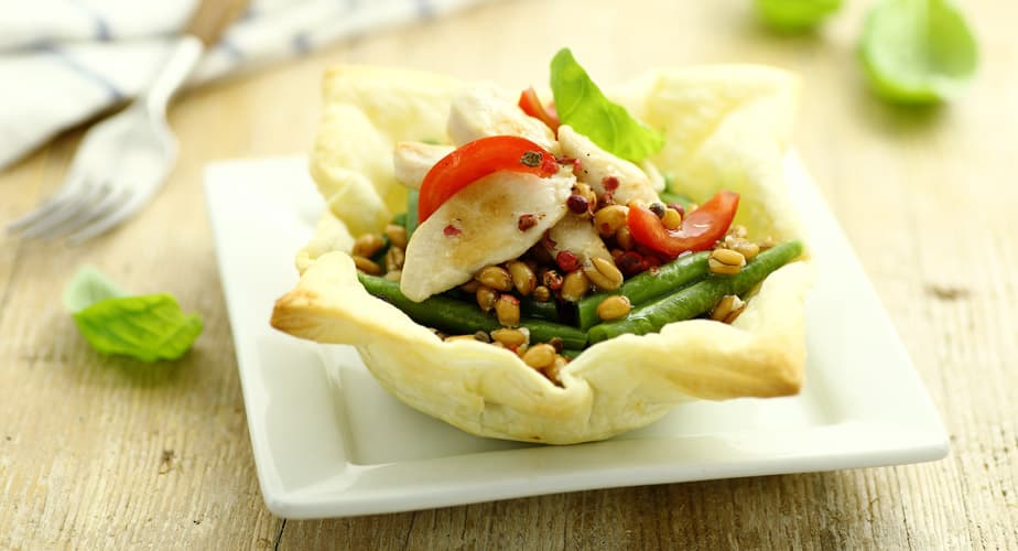 Insalata di pollo, orzo e fagiolini