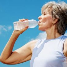 Idratazione nell’anziano: l'importanza di una corretta idratazione per il benessere dell'organismo