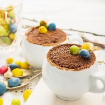 Due tazze con Tiramisù al Bacio Perugina