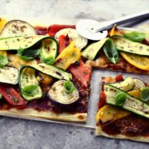 Pizza con verdure grigliate