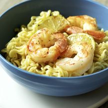 MAGGI Noodles con gamberi e lime gusto curry