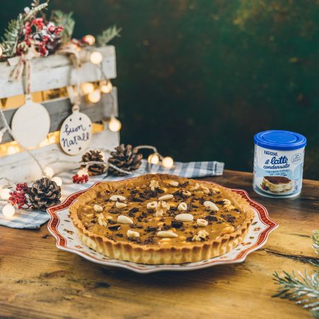 Scopri come preparare la torta secca con latte condensato Nestlé Torta mou con frutta secca e latte condensato