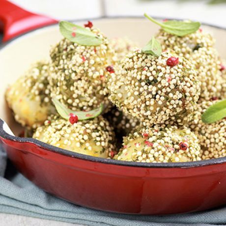 Bocconcini di quinoa alla menta e ricotta salata