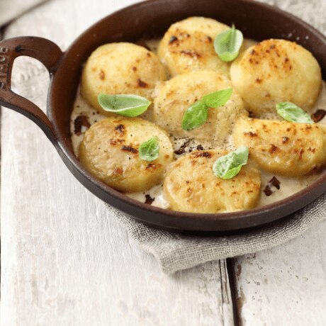 Gnocchi alla romana con farina di ceci e salsa ai funghi