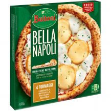 Confezione di pizza Buitoni Bella Napoli 4 formaggi su sfondo bianco
