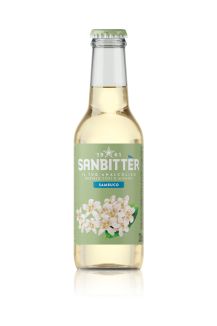bottiglia in vetro Sanbittèr Sambuco 20cl su sfondo bianco