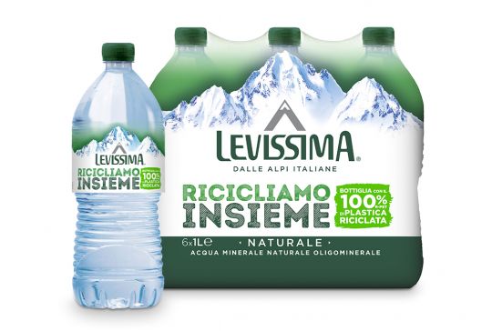 Levissima 1 L naturare in bottiglia 100% riciclata Levissima 1 L 100% R-PET Naturale
