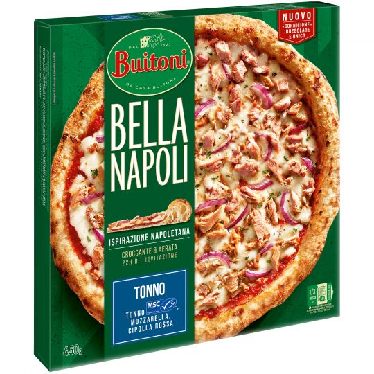 Confezione di Pizza Bella Napoli Buitoni con tonno, cipolla e mozzarella su sfondo bianco