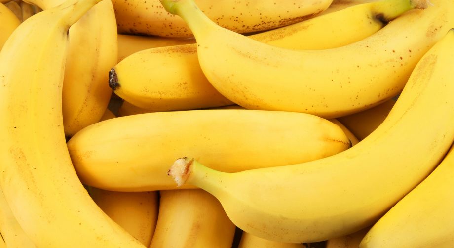 Primo piano di banane mature al punto giusto